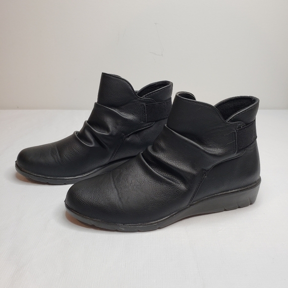 Easy Street Black Bootie Comfort Wave Pull On 6 Medium - Picture 3 of 8